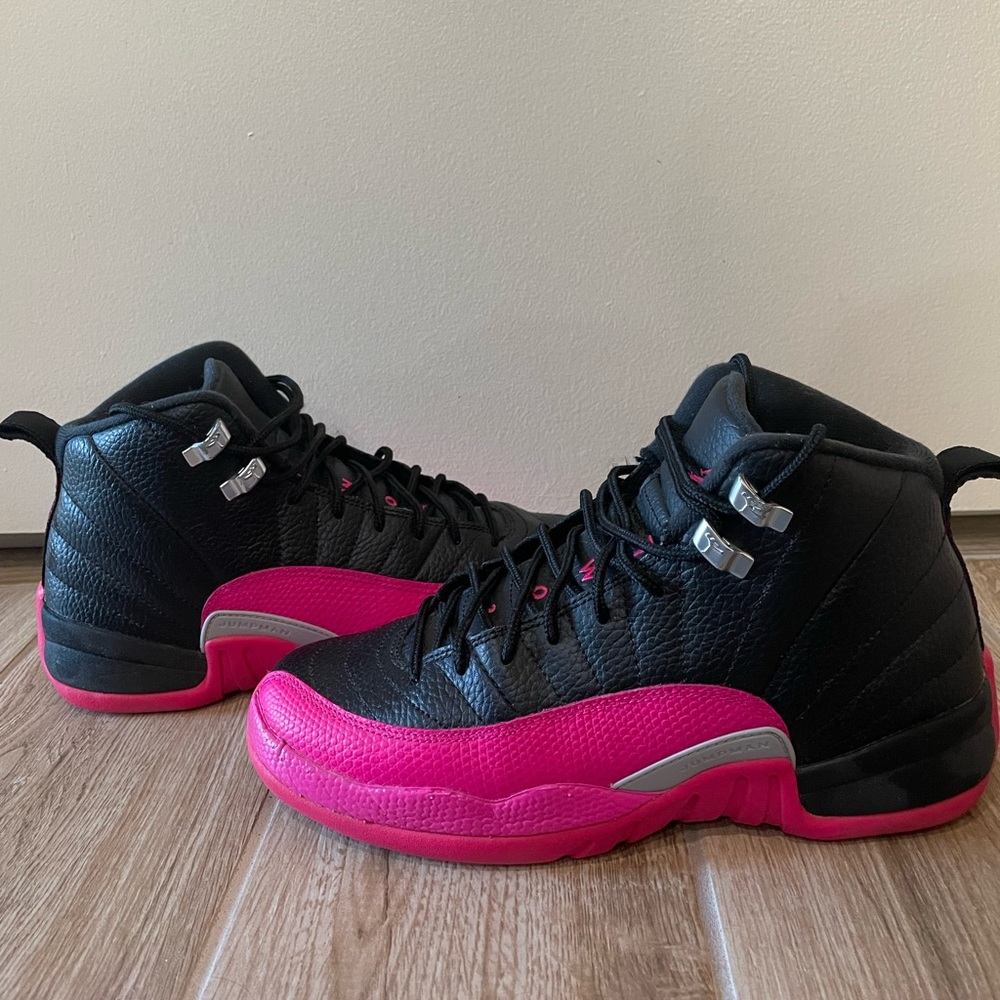 Nike Air Jordan 12 Retro Deadly Pink Style # 510815-026 SIZE 7Y NO BOX PRE OWNED